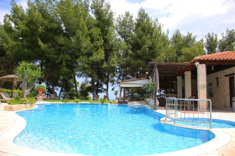 Country Inn Kallithea  Dış mekan fotoğraf